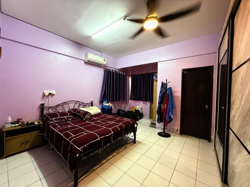 Pangsapuri untuk Dijual di Vista Bayu - Zenny Lim - Bedroom - PropertyGuru.com.my