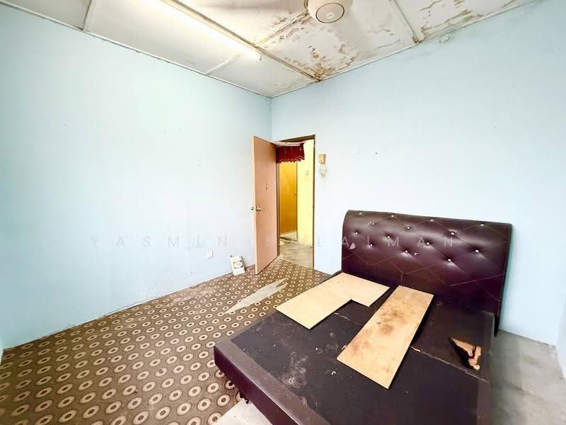 Rumah Teres 2-Tingkat untuk Dijual di Bandar Rinching (Semenyih) - Yasmin Sulaiman - Bedroom - PropertyGuru.com.my