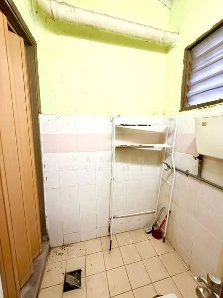 Rumah Teres 2-Tingkat untuk Dijual di Bandar Rinching (Semenyih) - Yasmin Sulaiman - Bathroom - PropertyGuru.com.my