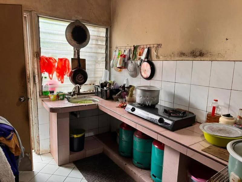 Terraced House for Sale in Bandar Tasik Puteri (Rawang) - WK Siew - Kitchen - PropertyGuru.com.my