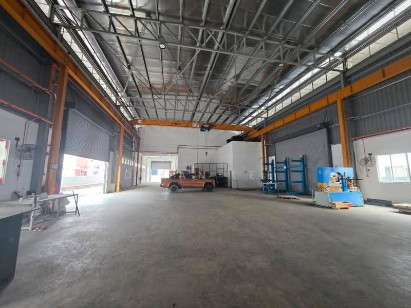 Detached Factory for Sale in Kawasan Perindustrian Valdor (Sungai Bakap) - Dylan Lee - Interior - PropertyGuru.com.my