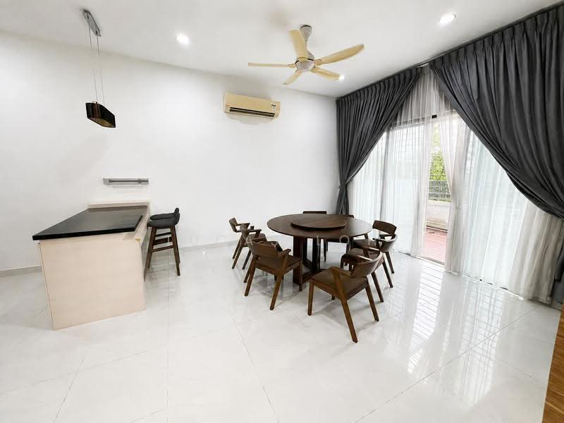 Semi-Detached House for Sale in 16 Sierra (Puchong) - Lucas Loh - Dining Room - PropertyGuru.com.my