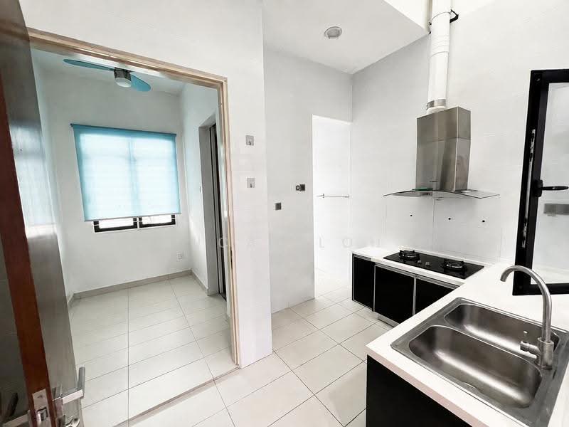 Semi-Detached House for Sale in 16 Sierra (Puchong) - Lucas Loh - Kitchen - PropertyGuru.com.my