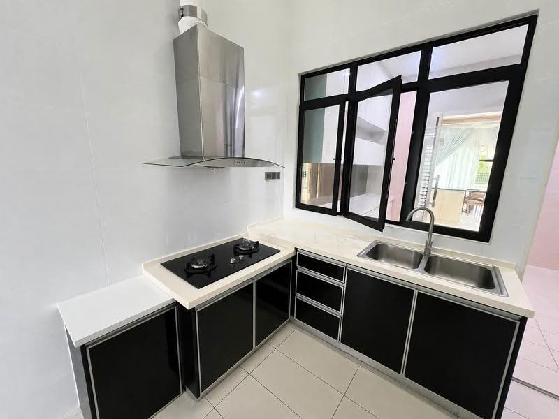 Semi-Detached House for Sale in 16 Sierra (Puchong) - Lucas Loh - Kitchen - PropertyGuru.com.my