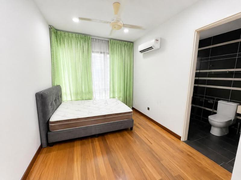 Semi-Detached House for Sale in 16 Sierra (Puchong) - Lucas Loh - Bedroom - PropertyGuru.com.my