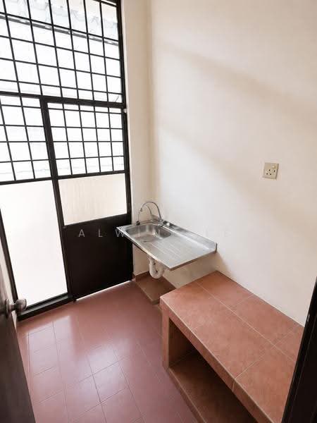 1-storey Terraced House for Sale in Bandar Bukit Raja (Klang) - Alwin Lee - Interior - PropertyGuru.com.my