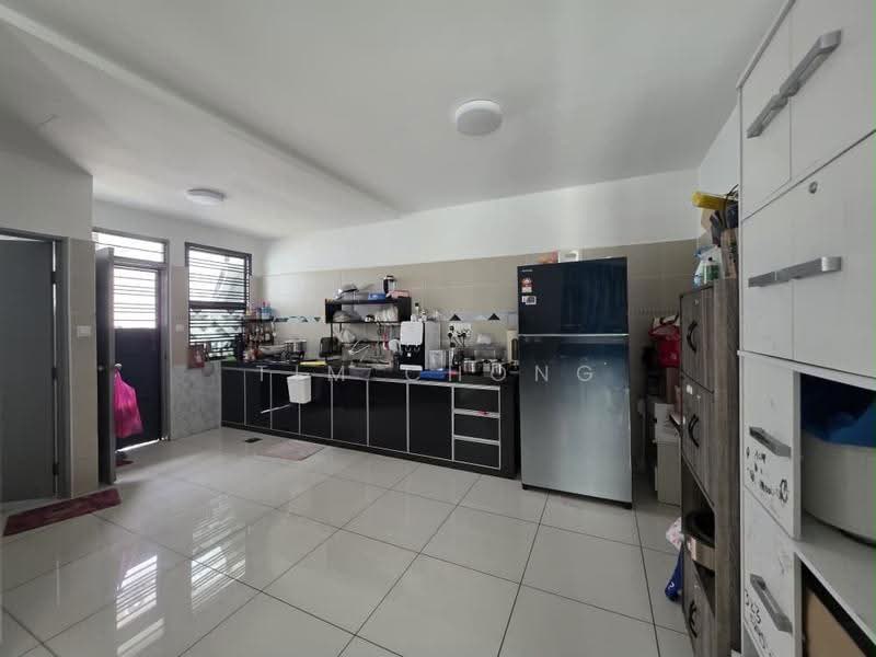 Rumah Teres 2-Tingkat untuk Dijual di Taman Dato Onn (Johor Bahru) - Tim Chong - Kitchen - PropertyGuru.com.my