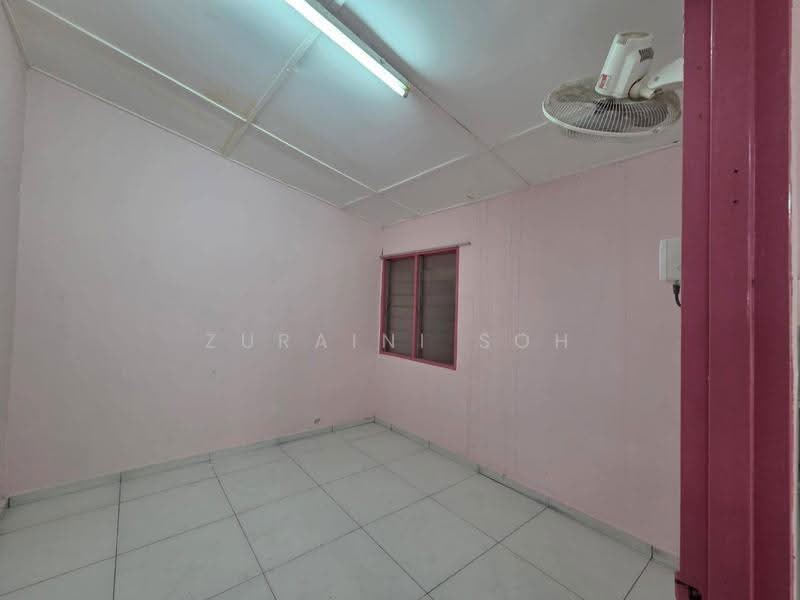 Rumah Teres 1-Tingkat untuk Dijual di Taman Maju Jaya (Ampang) - Zuraini Soh - Room 3 - PropertyGuru.com.my