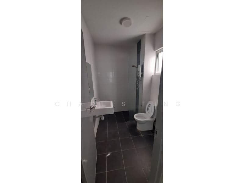 Kediaman Servis untuk Disewa di Mesahill - Charles Tung - Bathroom - PropertyGuru.com.my