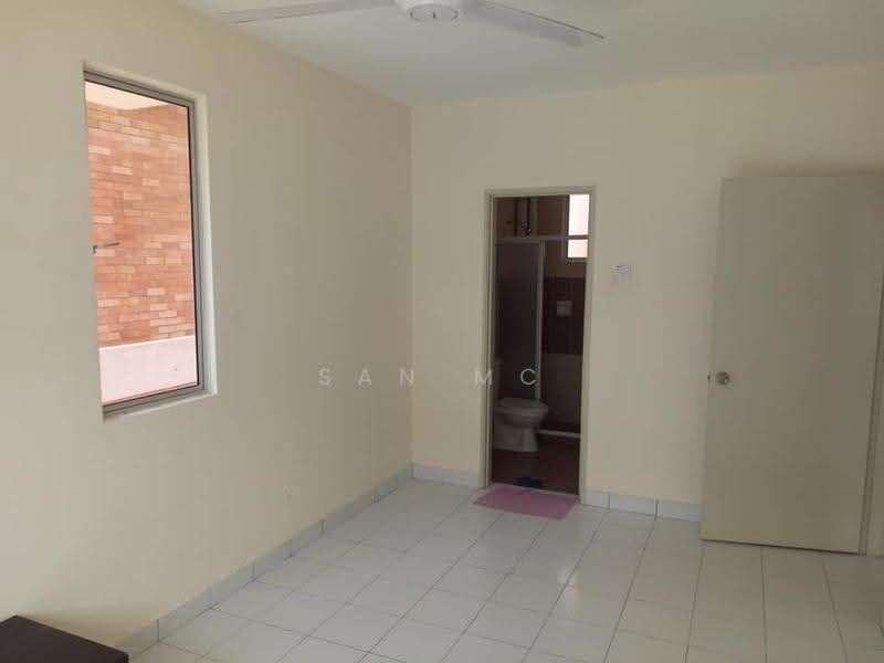 Pangsapuri untuk Dijual di Goodview Heights - San MC - Bathroom - PropertyGuru.com.my