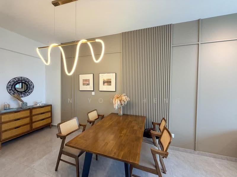 Service Residence for Sale at Agile Bukit Bintang - Jin Yong Heng - Dining Room - PropertyGuru.com.my