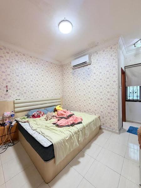 Kediaman Servis untuk Dijual di The Embassy (Bangunan Duta Impian) - Kevin Ho - Bedroom - PropertyGuru.com.my