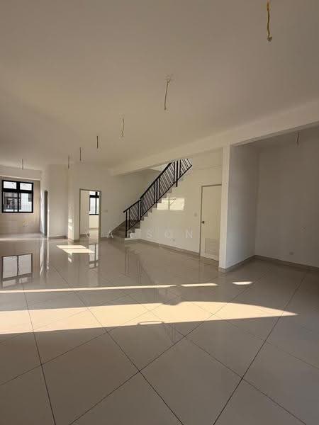 2-storey Terraced House for Sale in Taman Rinting (Masai) - Carson . - Interior - PropertyGuru.com.my