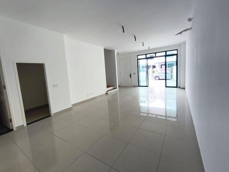 2-storey Terraced House for Sale in Bandar Seri Alam (Masai) - Glenn Woo - Living Room - PropertyGuru.com.my
