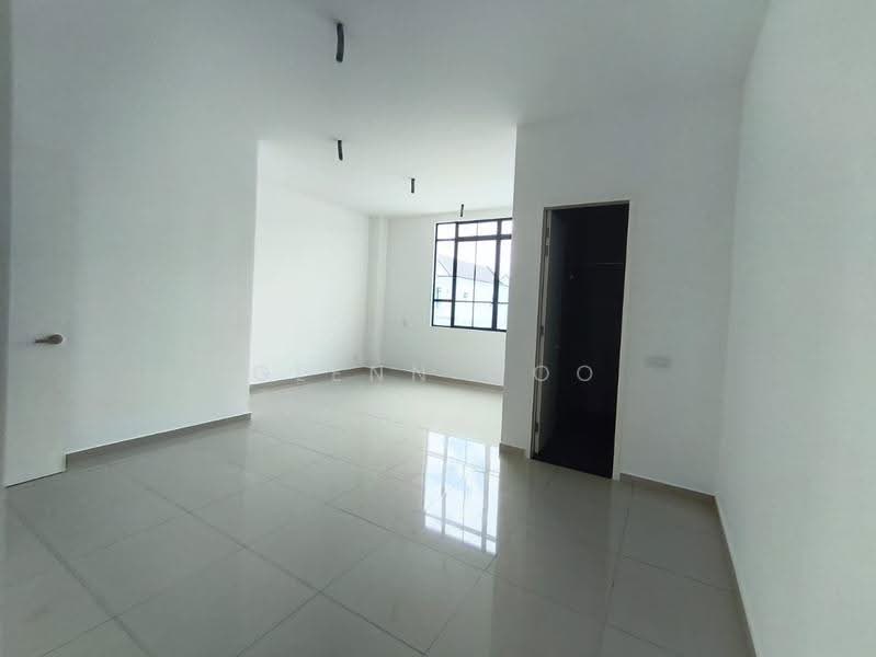 2-storey Terraced House for Sale in Bandar Seri Alam (Masai) - Glenn Woo - Interior - PropertyGuru.com.my