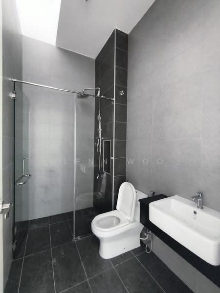 2-storey Terraced House for Sale in Bandar Seri Alam (Masai) - Glenn Woo - Bathroom - PropertyGuru.com.my