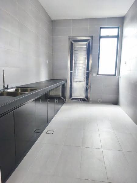 2-storey Terraced House for Sale in Bandar Seri Alam (Masai) - Glenn Woo - Kitchen - PropertyGuru.com.my