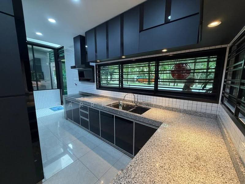 Cluster House for Sale in Setia Eco Cascadia (Tebrau) - Carrien Siow - Kitchen - PropertyGuru.com.my
