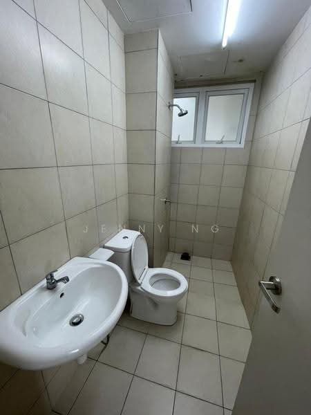 Kondominium untuk Disewa di Vision Residence - Jenny Ng - Bathroom - PropertyGuru.com.my
