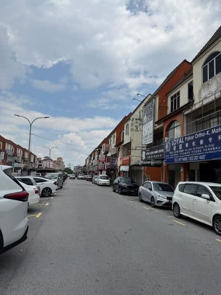 Shop / Office untuk Disewa di Batu Caves (Selangor) - Brenda Lee - Exterior - PropertyGuru.com.my