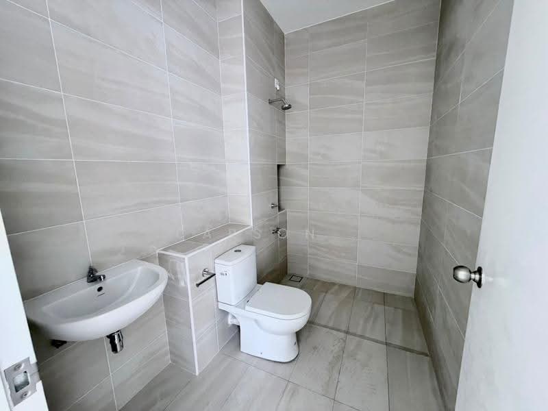 2-storey Terraced House for Sale in Taman Ekoflora (Johor Bahru) - Carson . - Bathroom - PropertyGuru.com.my