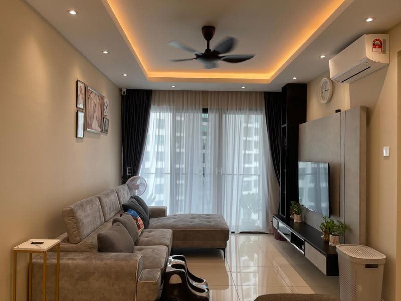 Kondominium untuk Dijual di Mizumi Residences - Eva Chun - Living Room - PropertyGuru.com.my