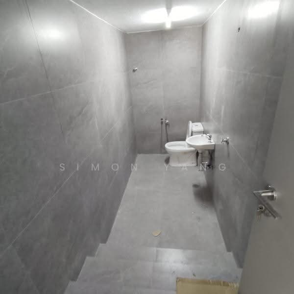 Commercial Semi-D for Rent in Bandar Utama Damansara (Petaling Jaya) - Simon Yang - Bathroom - PropertyGuru.com.my