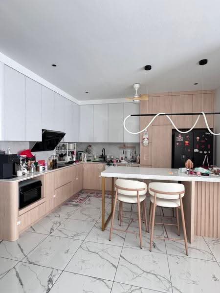 Condominium for Sale at QuayWest Residence - Queenie Goon - Kitchen - PropertyGuru.com.my