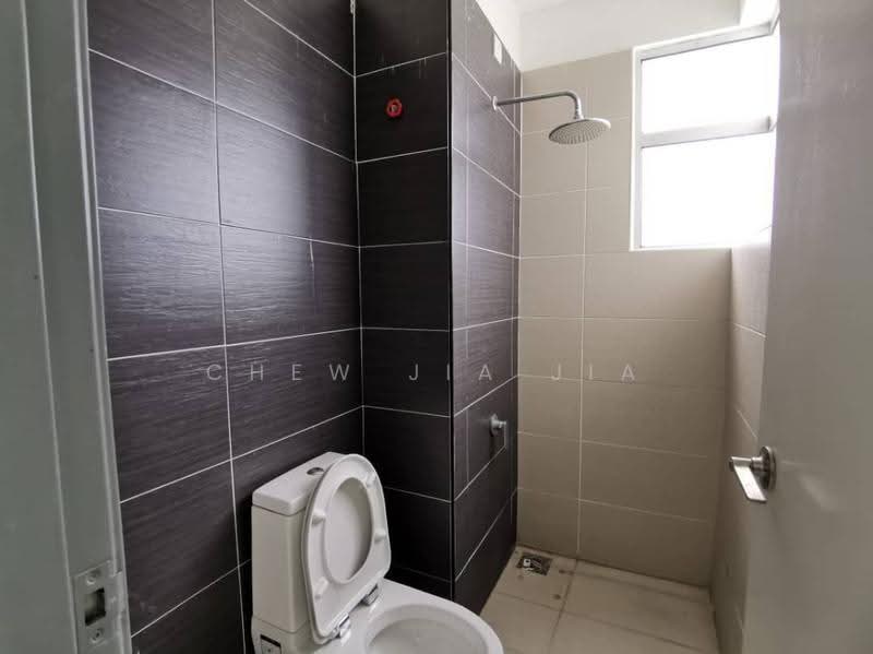Service Residence for Sale at Manhattan - Chew Jia Jia - Bathroom - PropertyGuru.com.my