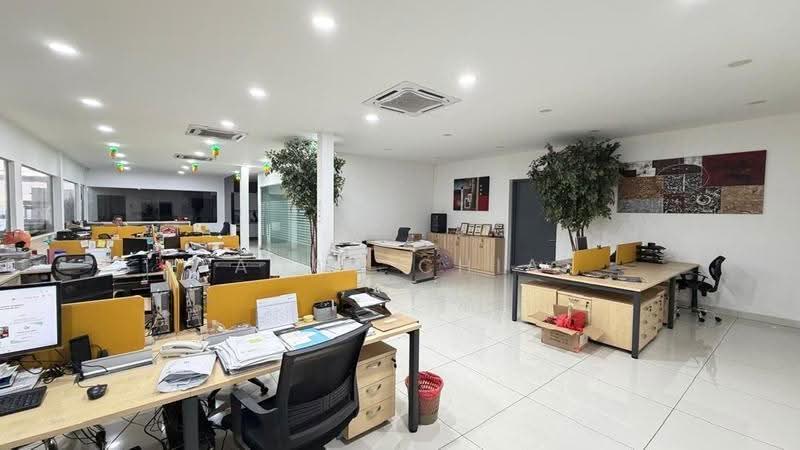 Warehouse for Rent in Klang (Selangor) - Adam Chia - Interior - PropertyGuru.com.my