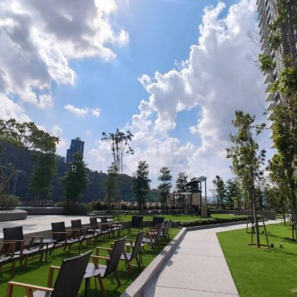 Kediaman Servis untuk Dijual di Hampton Height Damansara - Robin Loh - Exterior - PropertyGuru.com.my
