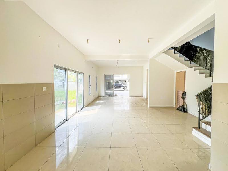 2-storey Terraced House for Sale in Serene Heights (Semenyih) - Azli Ibrahim - Living Room - PropertyGuru.com.my