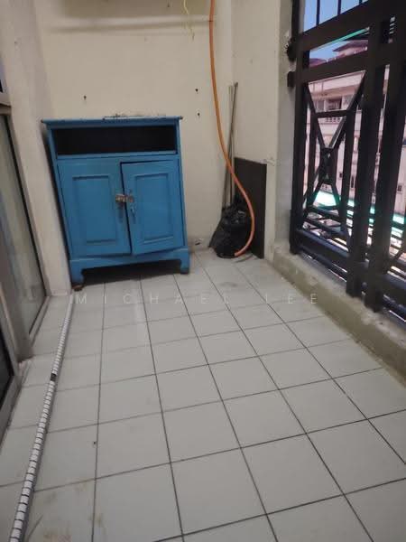 Flat for Rent at Sri Manja Square Petaling Jaya - Michael Lee - Balcony - PropertyGuru.com.my