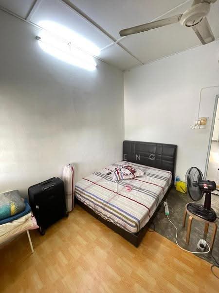 Rumah Teres 1-Tingkat untuk Dijual di Kepong Baru (Kepong) - Kim Meng Lew - Bedroom - PropertyGuru.com.my