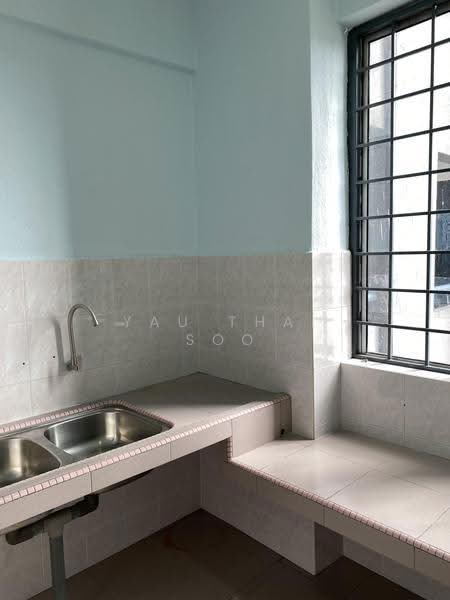 Pangsapuri untuk Disewa di Suria Kipark Damansara - Yau Thai Soo - Kitchen - PropertyGuru.com.my