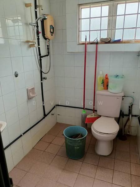 Kondominium untuk Dijual di Casa Mila Victoria - David Low - Bathroom - PropertyGuru.com.my