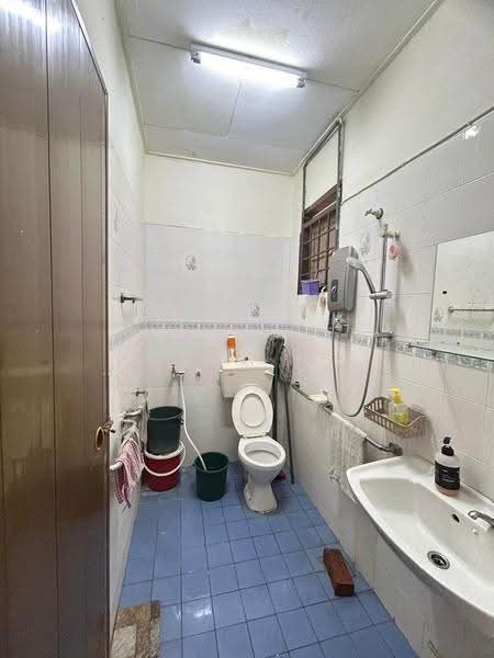 Rumah Teres 2-Tingkat untuk Dijual di Taman Silibin (Ipoh) - Sam . - Bathroom - PropertyGuru.com.my