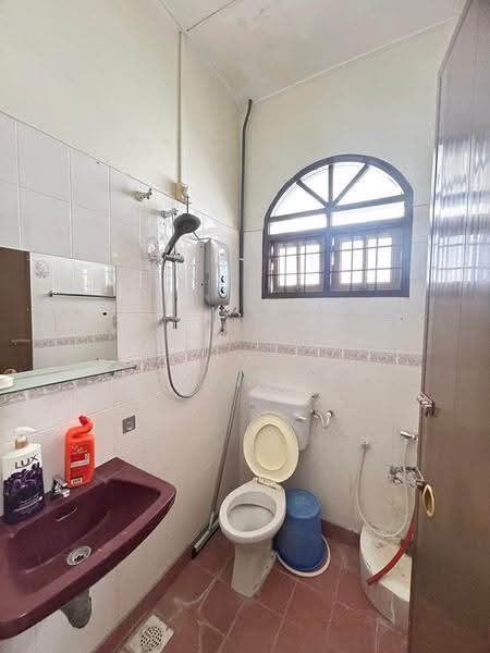 Rumah Teres 2-Tingkat untuk Dijual di Taman Silibin (Ipoh) - Sam . - Bathroom - PropertyGuru.com.my