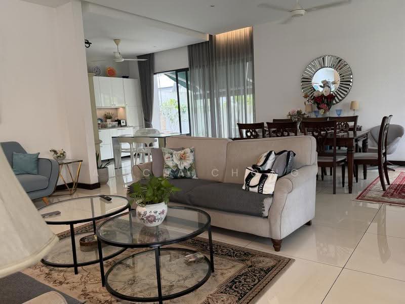 Rumah Berkembar untuk Dijual di Elmina (Shah Alam) - Alicia Chong - Living Room - PropertyGuru.com.my