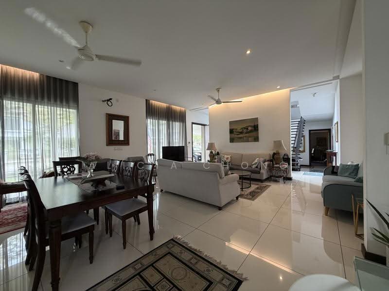 Rumah Berkembar untuk Dijual di Elmina (Shah Alam) - Alicia Chong - Living Room - PropertyGuru.com.my