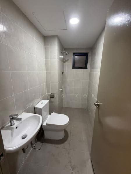 Kediaman Servis untuk Dijual di M Arisa - Elvis Kok - Bathroom - PropertyGuru.com.my