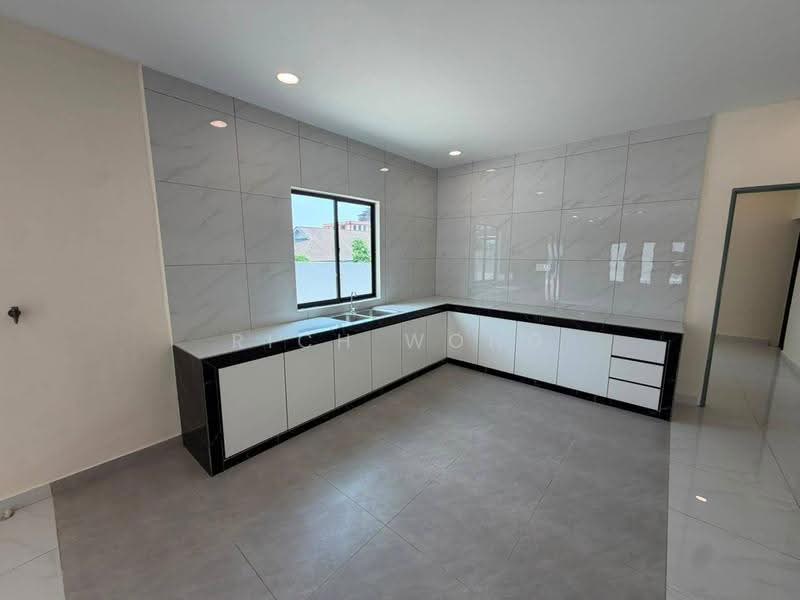 Bungalow House untuk Dijual di Johor Bahru (Johor) - Rich Wong - Kitchen - PropertyGuru.com.my