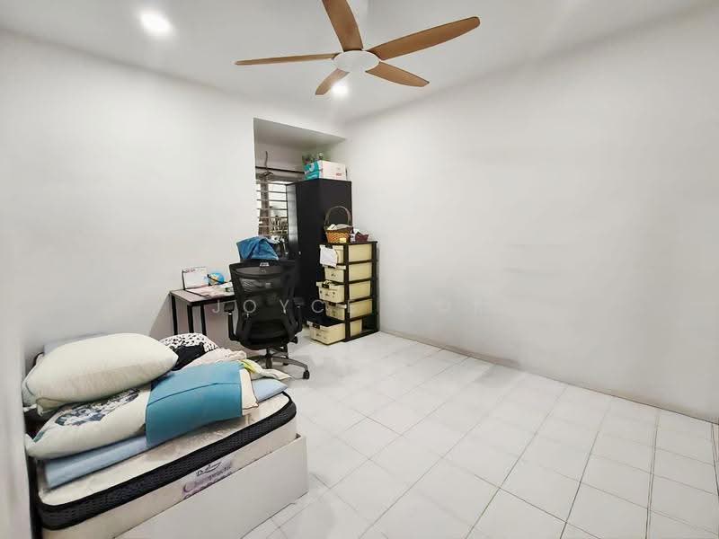 Rumah Teres 1.5-Tingkat untuk Dijual di Usj 3 (Subang Jaya) - Joyce Kok - Bedroom - PropertyGuru.com.my