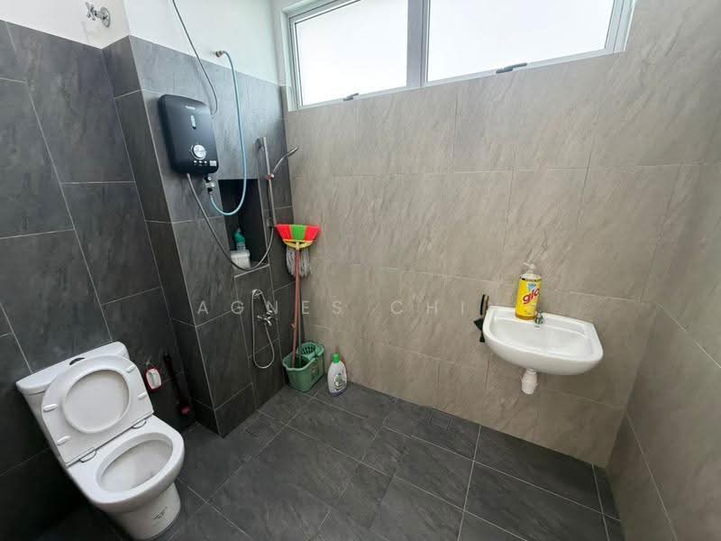 Rumah Teres 2-Tingkat untuk Dijual di Taman Impian Emas (Skudai) - Agnes Chin - Bathroom - PropertyGuru.com.my