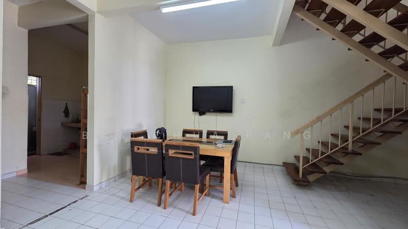 Rumah Teres untuk Disewa di Seremban 3 (Rasah) - Bak Chua Pang - Dining Room - PropertyGuru.com.my