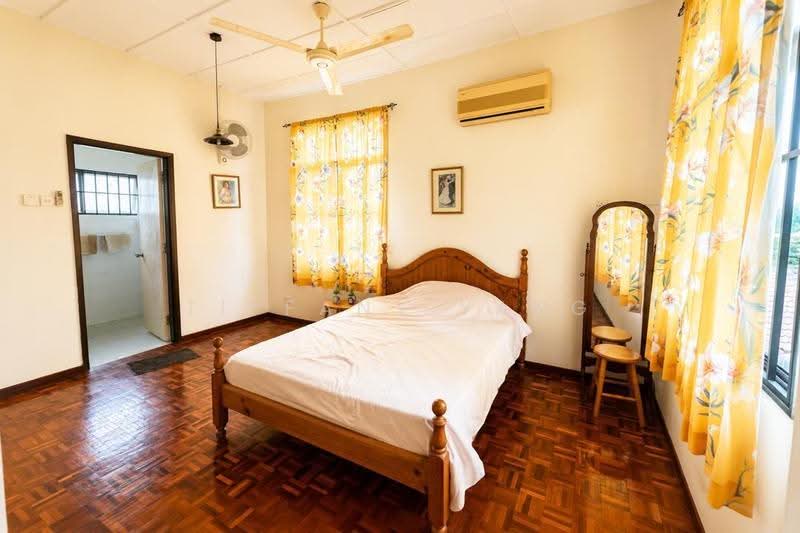 Bungalow House untuk Dijual di Bukit Beruntung (Selangor) - Tiffany Yang - Bedroom - PropertyGuru.com.my