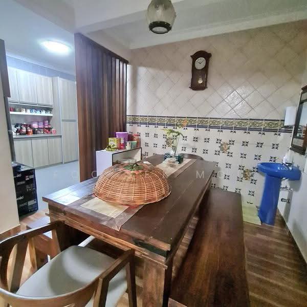 Semi-Detached House for Sale in Ulu Kelang (Melawati) - Foo Sek Mou - Dining Room - PropertyGuru.com.my