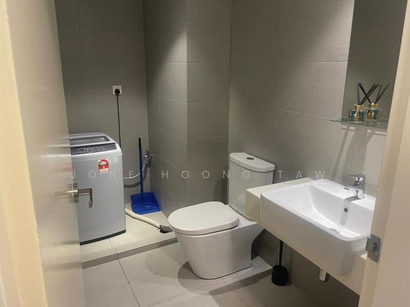 Service Residence for Sale at EkoCheras Service Residences - JONE HOONG TAW - Bathroom - PropertyGuru.com.my
