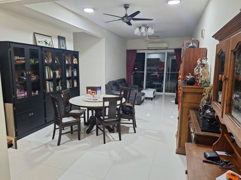 Kondominium untuk Dijual di 3 Residen @ Melawati - Kai Yin - Living Room - PropertyGuru.com.my
