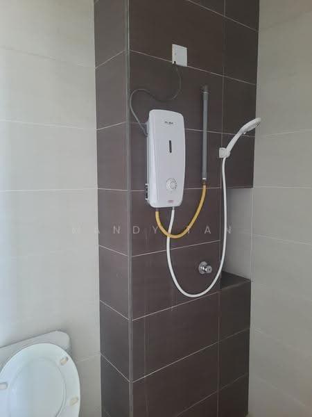 Kondominium untuk Dijual di Pangsapuri Kamelia (Camellia Park) - Mandy Tan - Bathroom - PropertyGuru.com.my